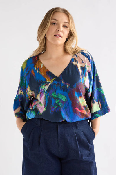 Moda V Neck Top